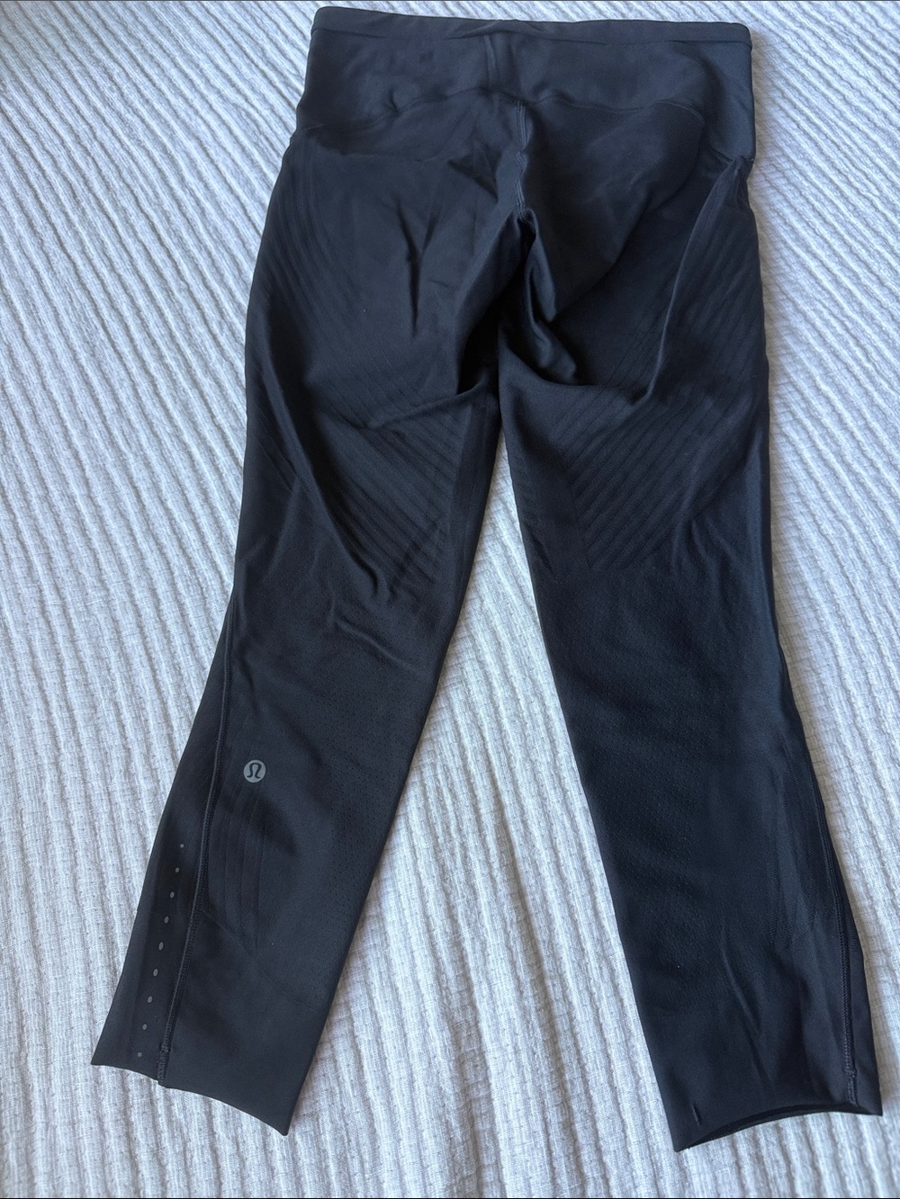 lululemon Senseknit Black High-Rise Performance Leggings with pockets